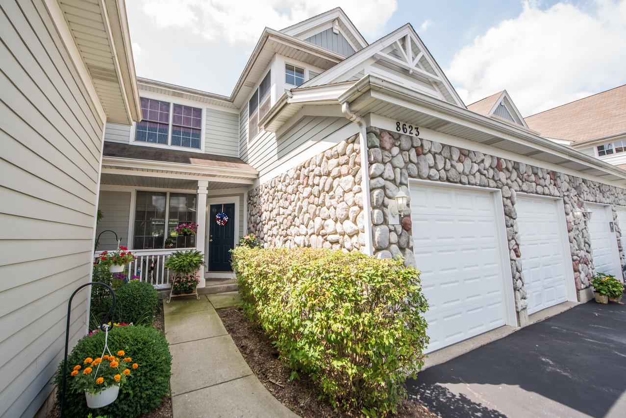 8623 Saddlebred Ct., Frankfort, IL 60423
