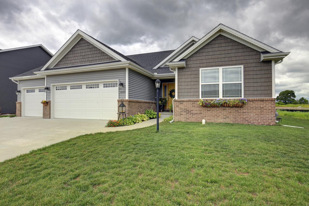 1405 Winterberry Dr., Savoy, IL 61874