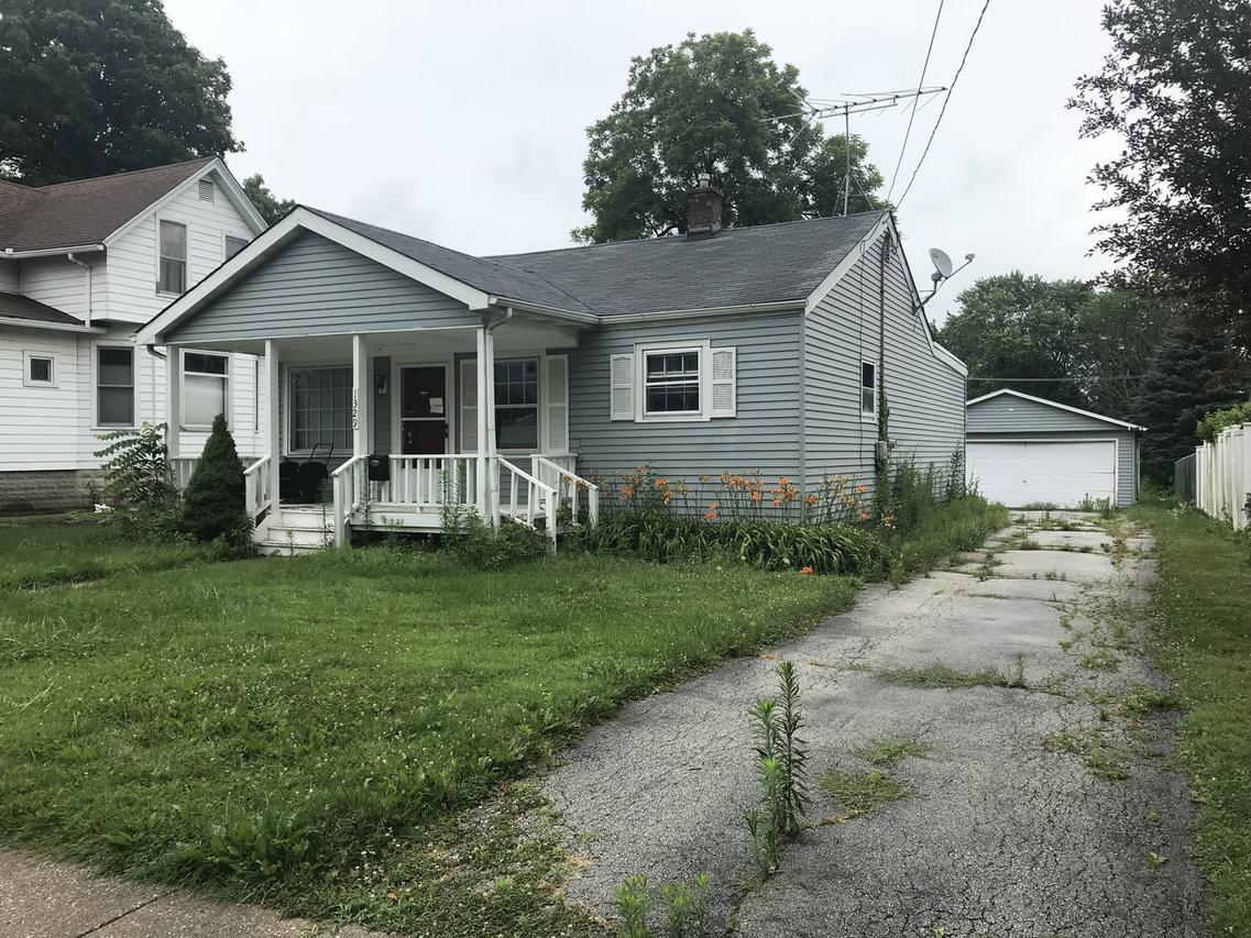 1329 Lincoln St., Crete, IL 60417