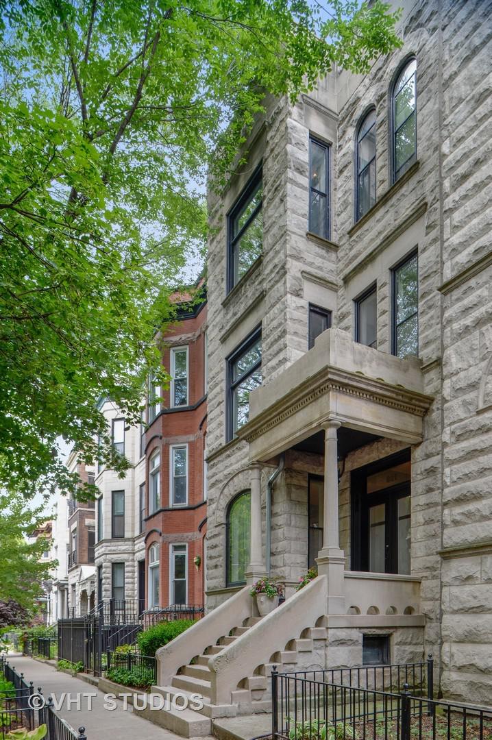 901 W Newport Ave., Chicago, IL 60657