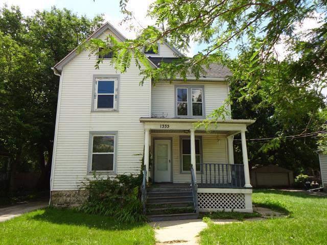 1333 Charles St., Rockford, IL 61104