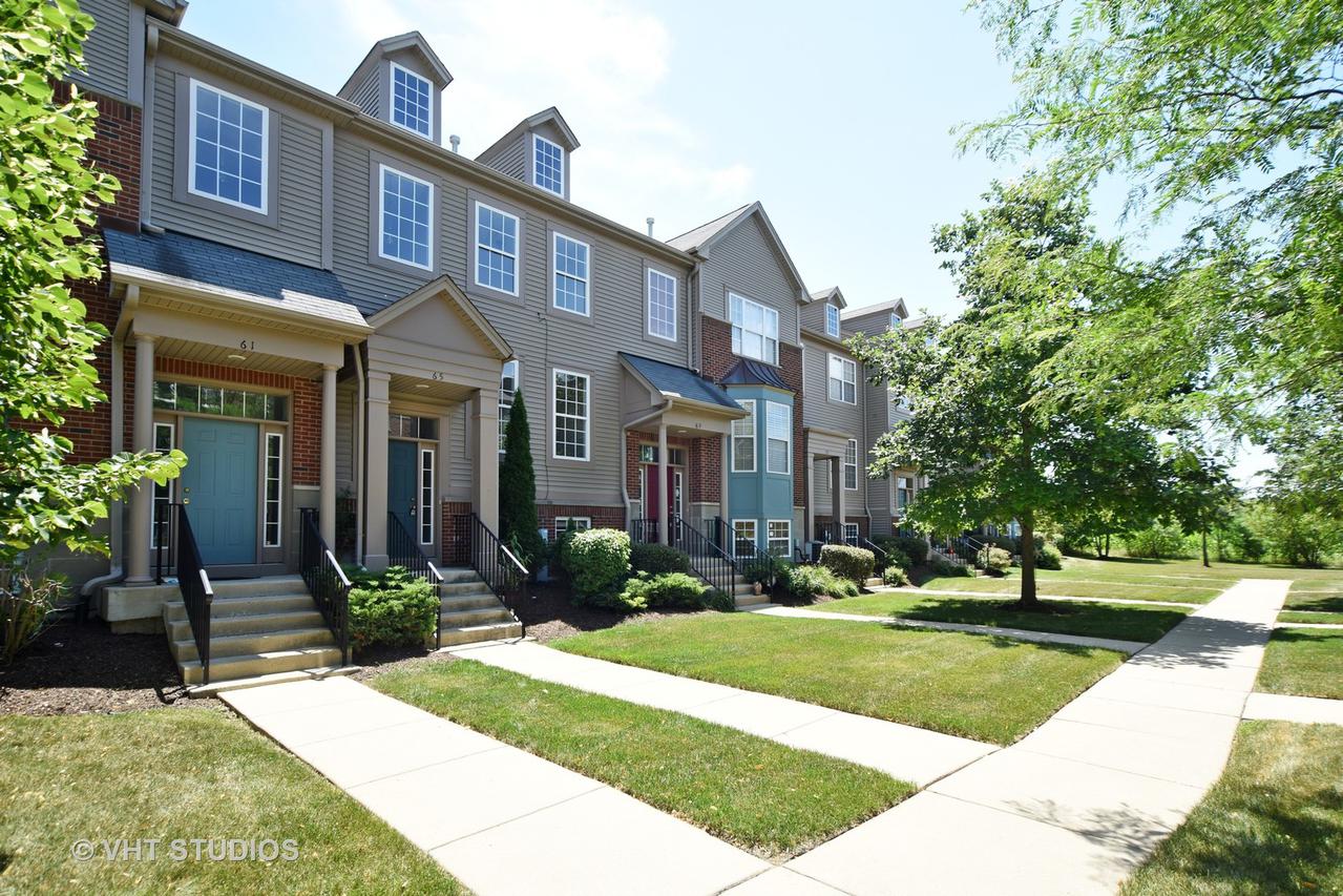 65 Thomas Ct., Grayslake, IL 60030