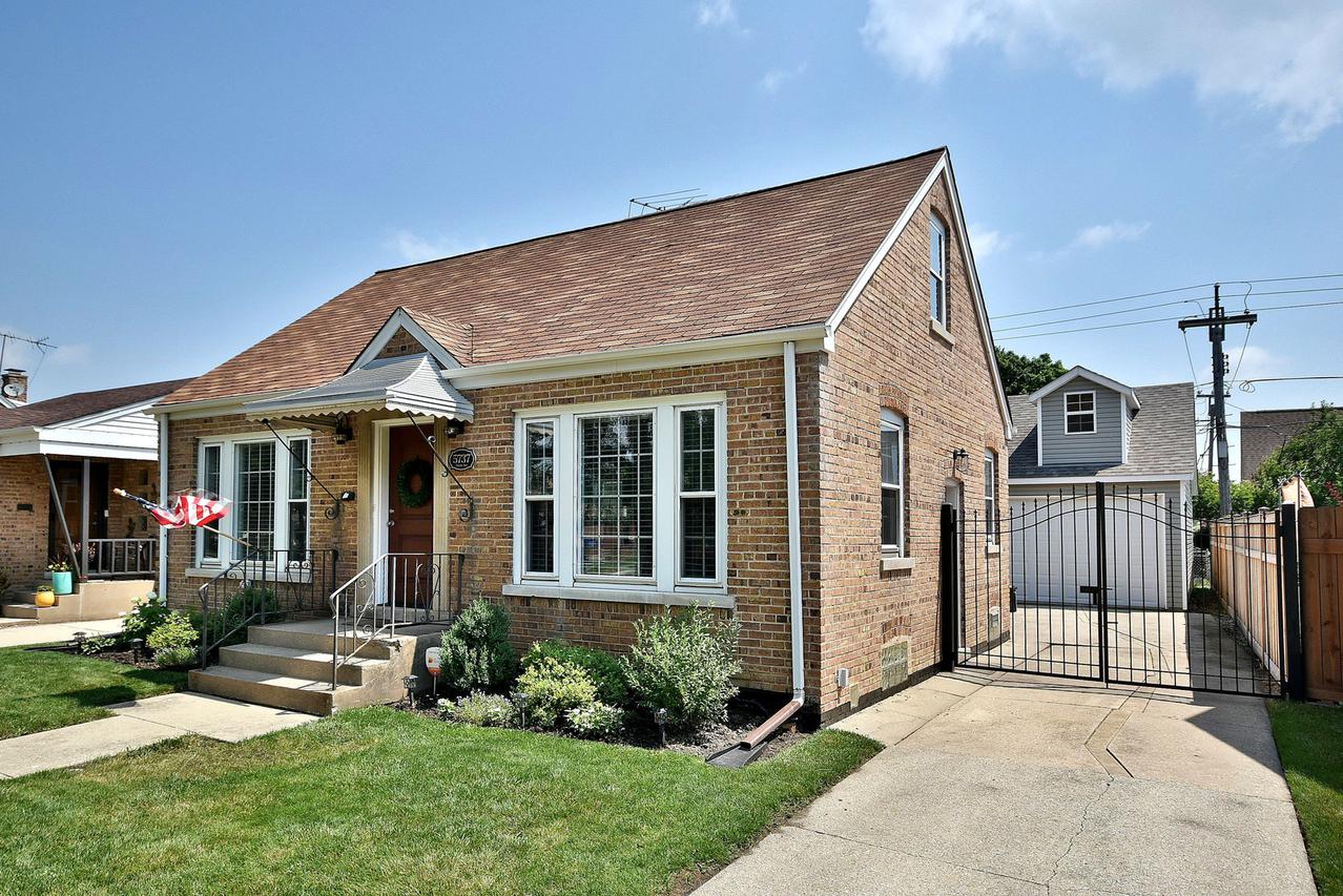 5737 N Oriole Ave., Chicago, IL 60631