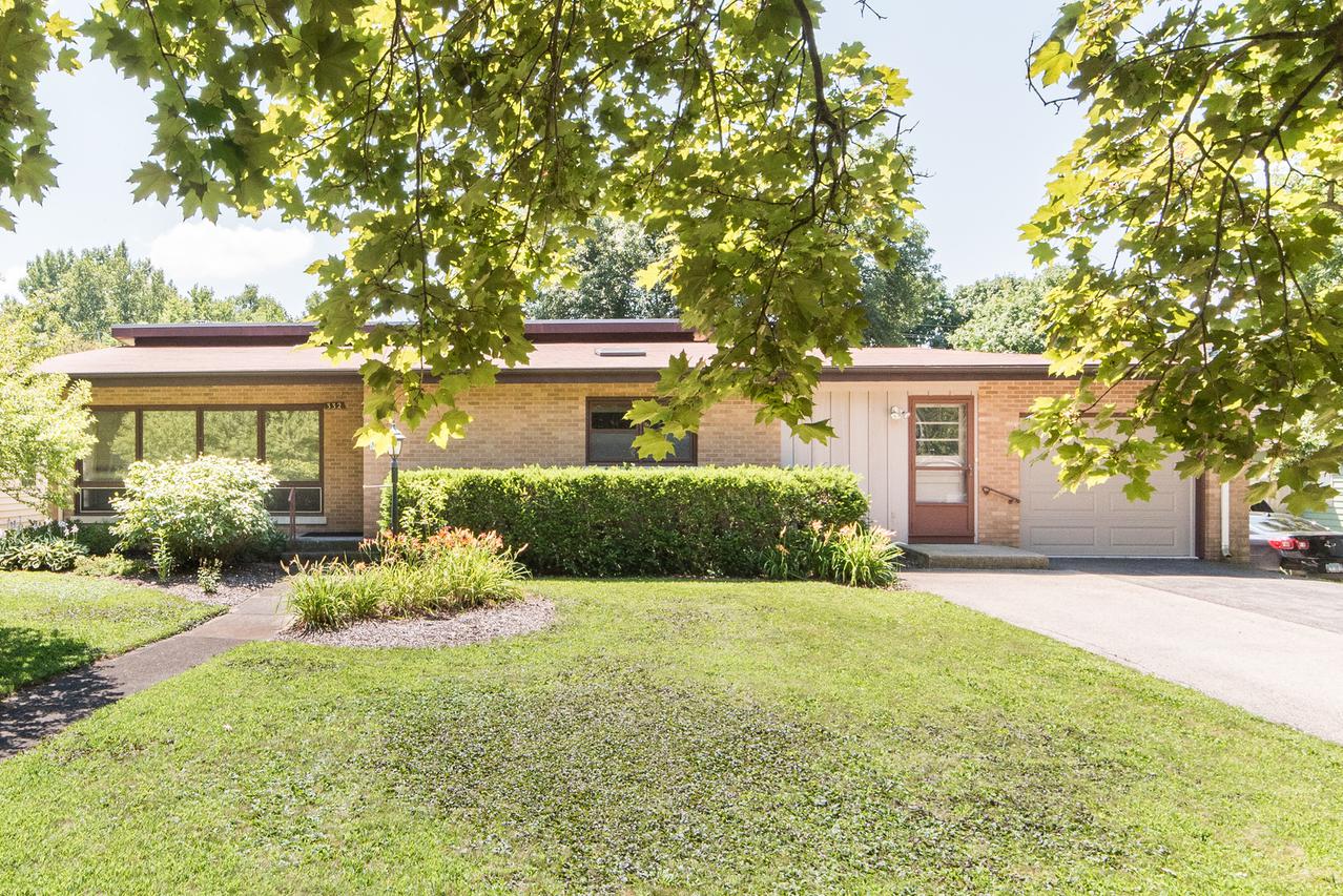 332 Rolfe Rd., Dekalb, IL 60115