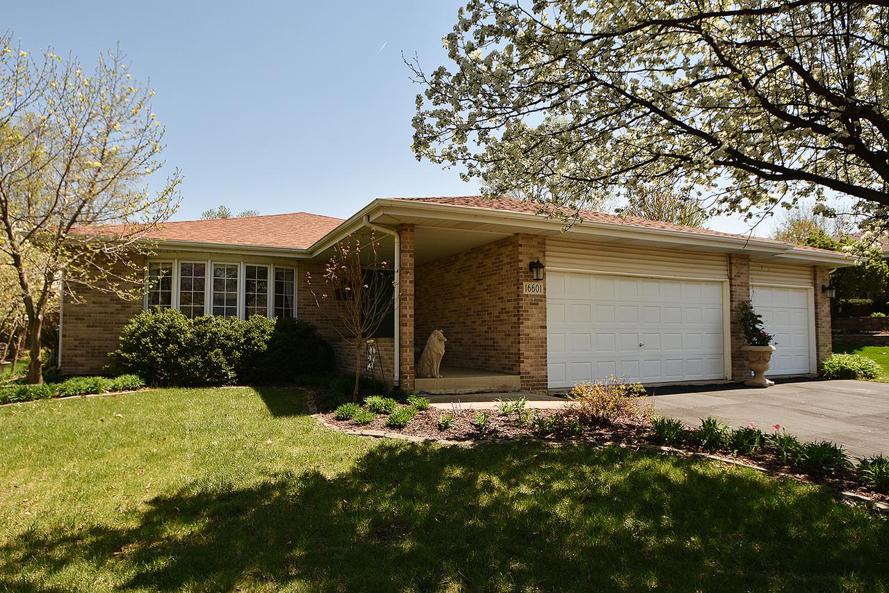 16601 Edgewood Dr., Plainfield, IL 60586