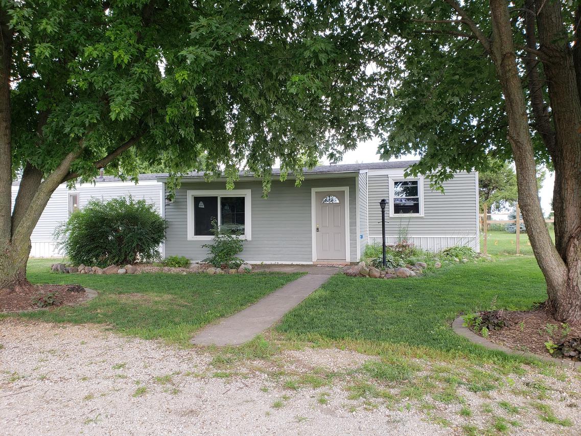 703 Maytown Rd., Ohio, IL 61349