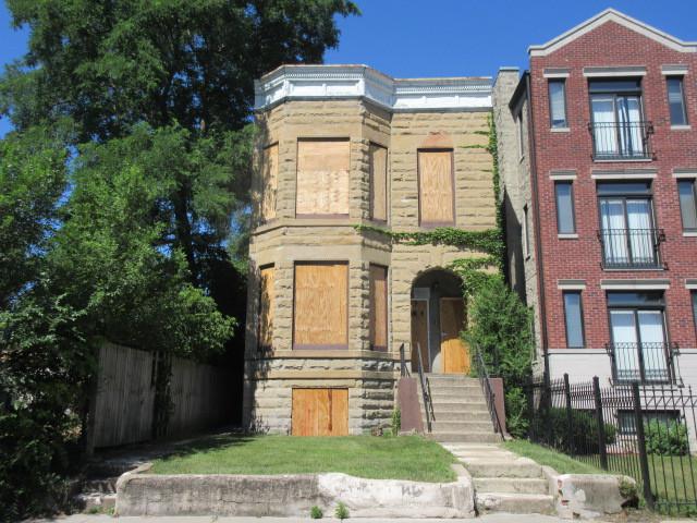 5906 S Calumet Ave., Chicago, IL 60637