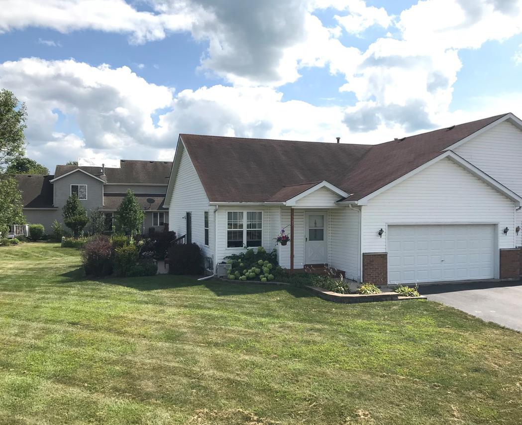 325 Warren St. #A, Somonauk, IL 60552
