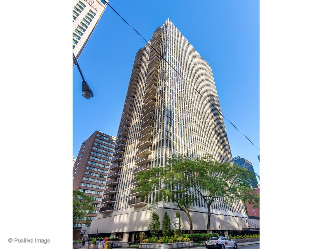 200 E Delaware Pl. #16F, Chicago, IL 60611