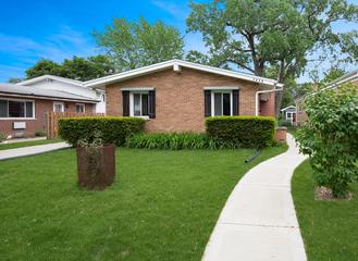 8425 Mason Ave., Morton Grove, IL 60053