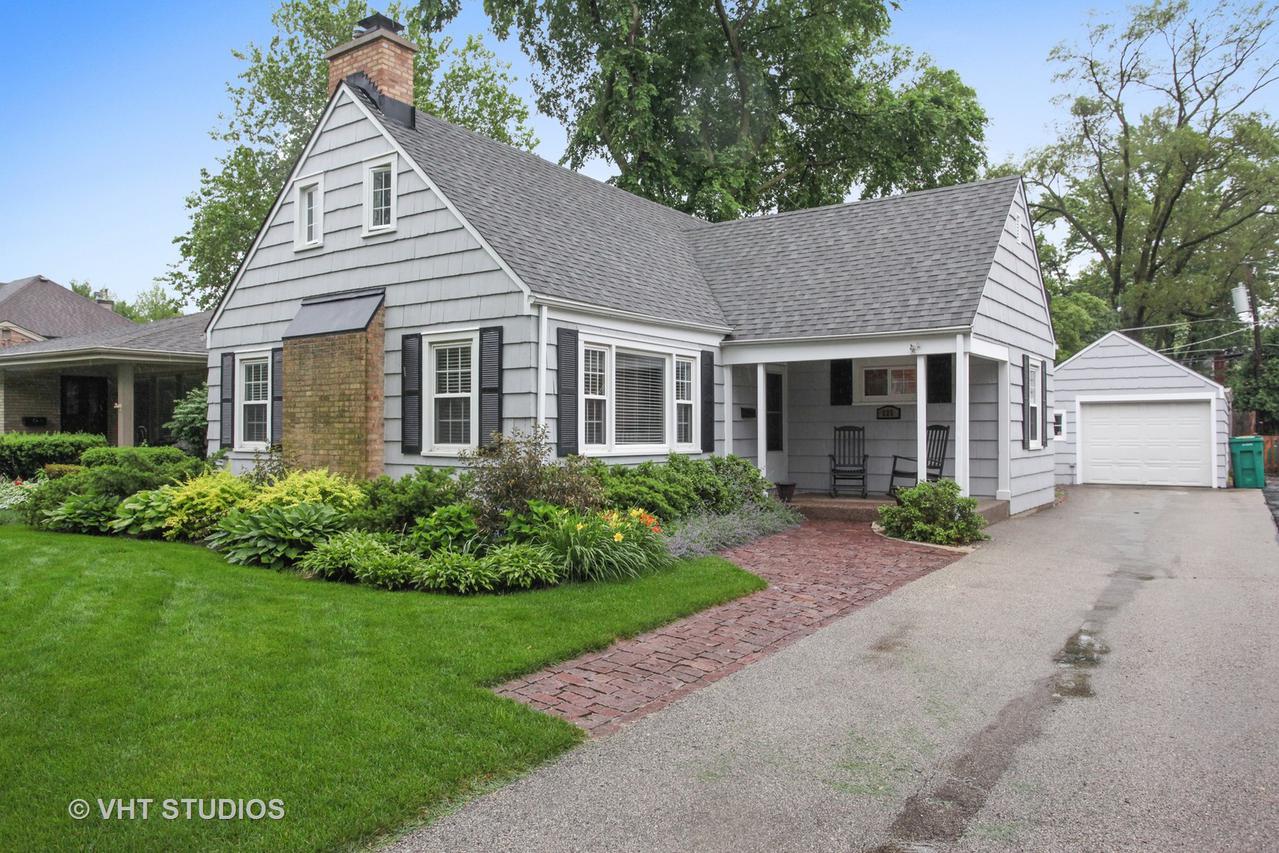 525 Longfellow Ave., Deerfield, IL 60015