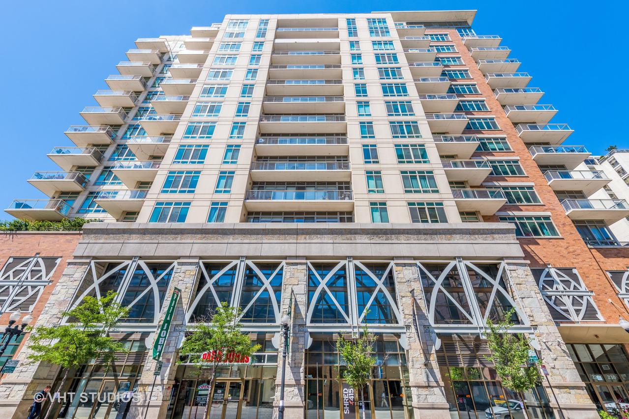 230 W Division St. #1008, Chicago, IL 60610