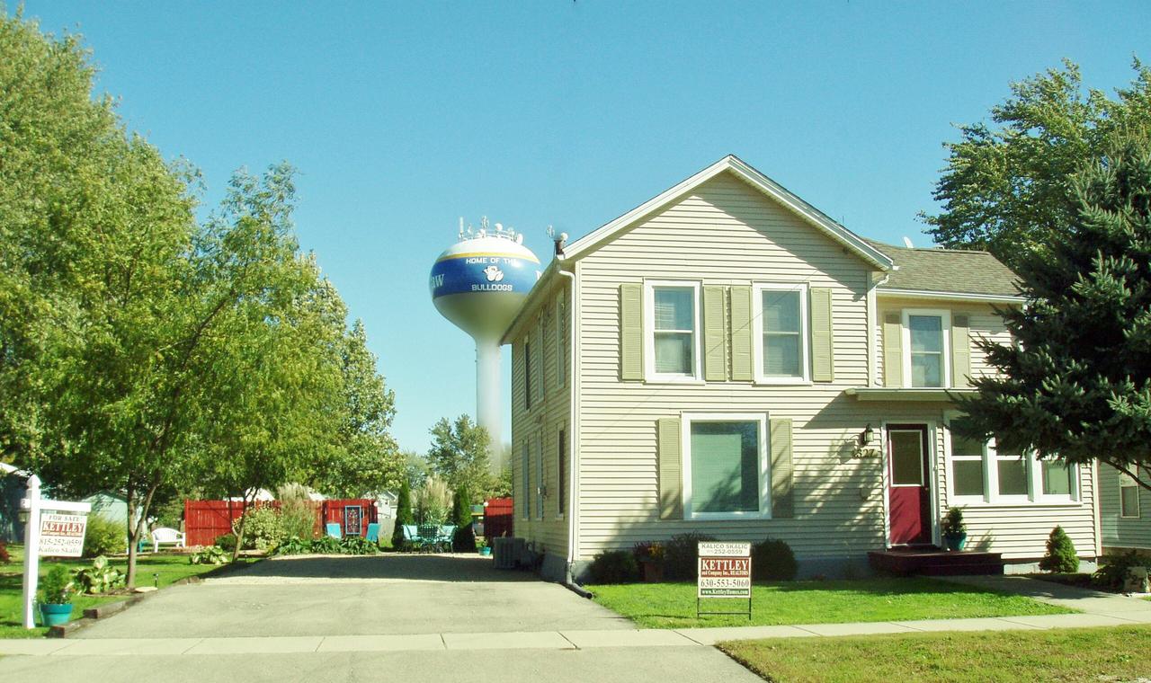 327 Flagg St., Paw Paw, IL 61353