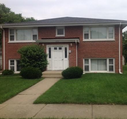 645 N View St., Aurora, IL 60506