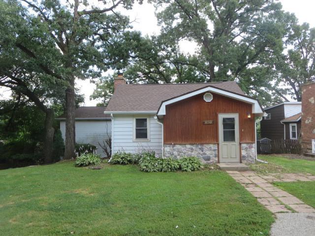 4510 Wildwood Dr., Crystal Lake, IL 60014