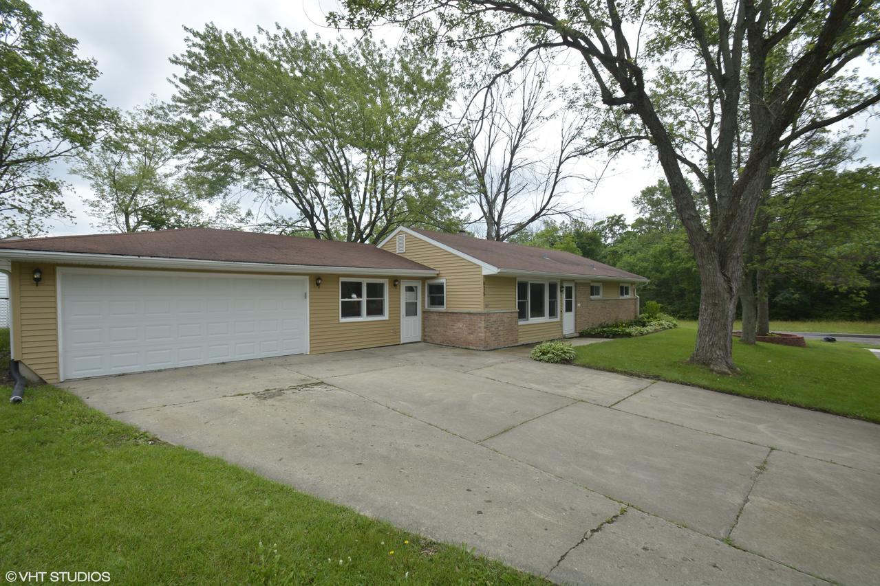 475 Indianwood Blvd., Park Forest, IL 60466