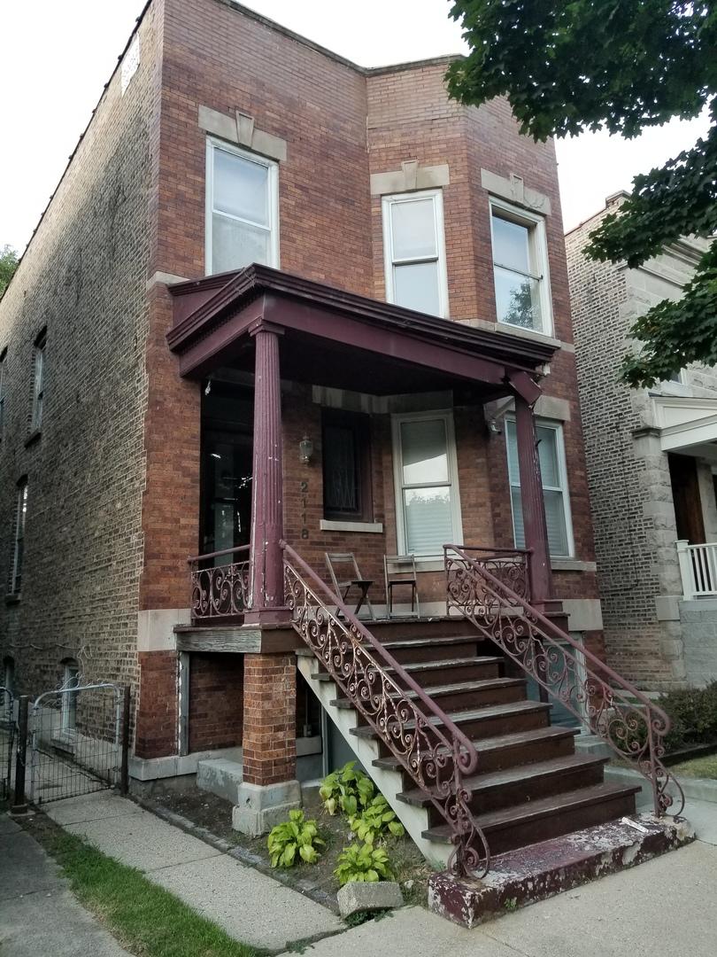 2118 W Addison St., Chicago, IL 60618