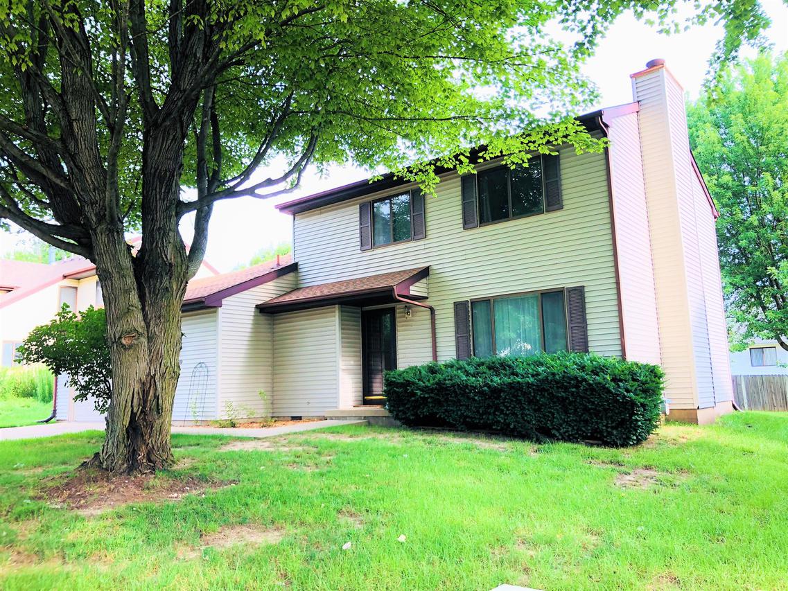 2614 Clayton Blvd., Champaign, IL 61822