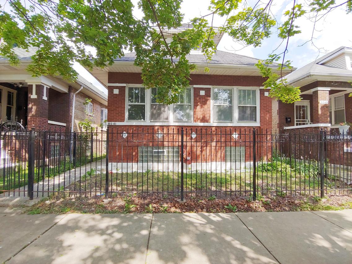 8041 S May St., Chicago, IL 60620