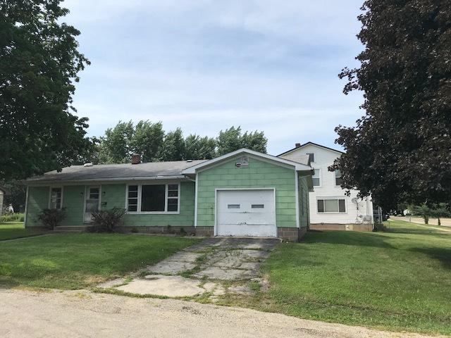 107 Parker Ct., Lanark, IL 61046