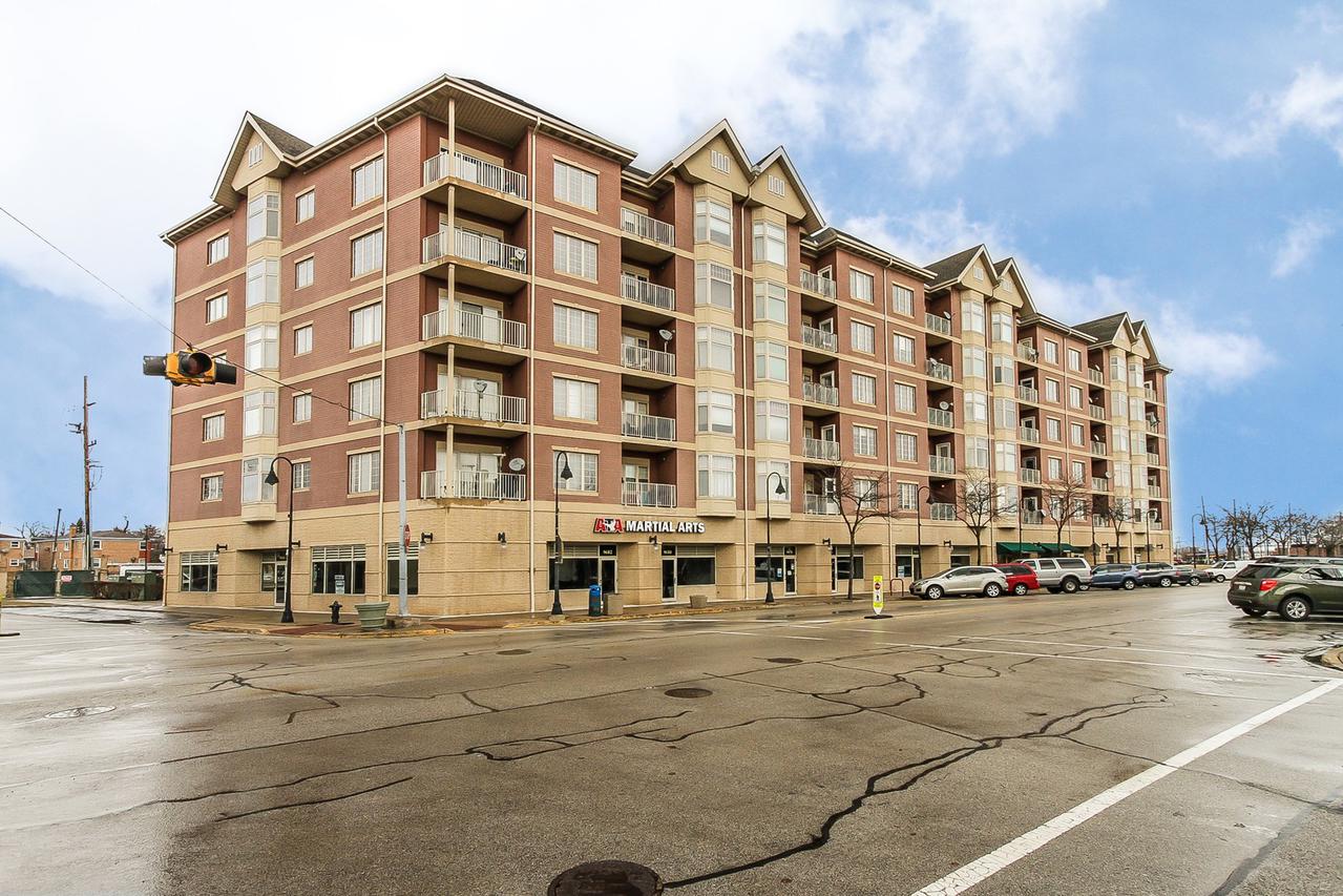 9670 Franklin Ave. #505, Franklin Park, IL 60131