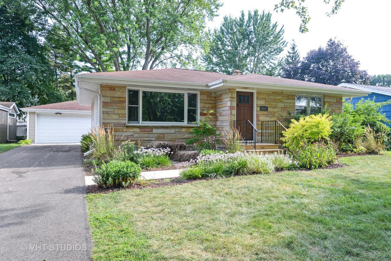 316 Garden Ct., Sycamore, IL 60178