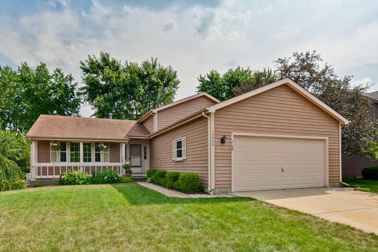 17530 Huntington Cir., Grayslake, IL 60030