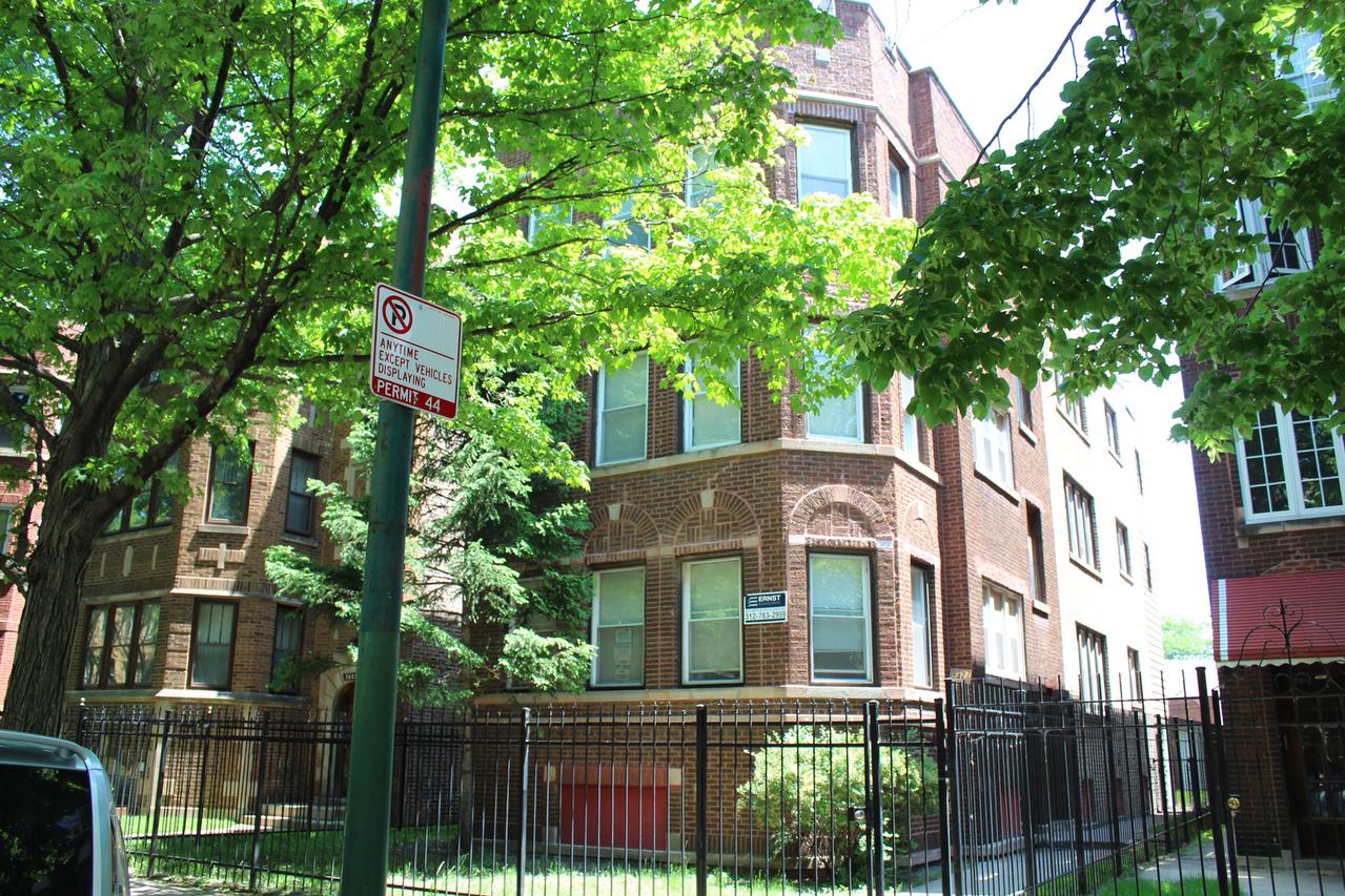 7427 S Chappel Ave., Chicago, IL 60649