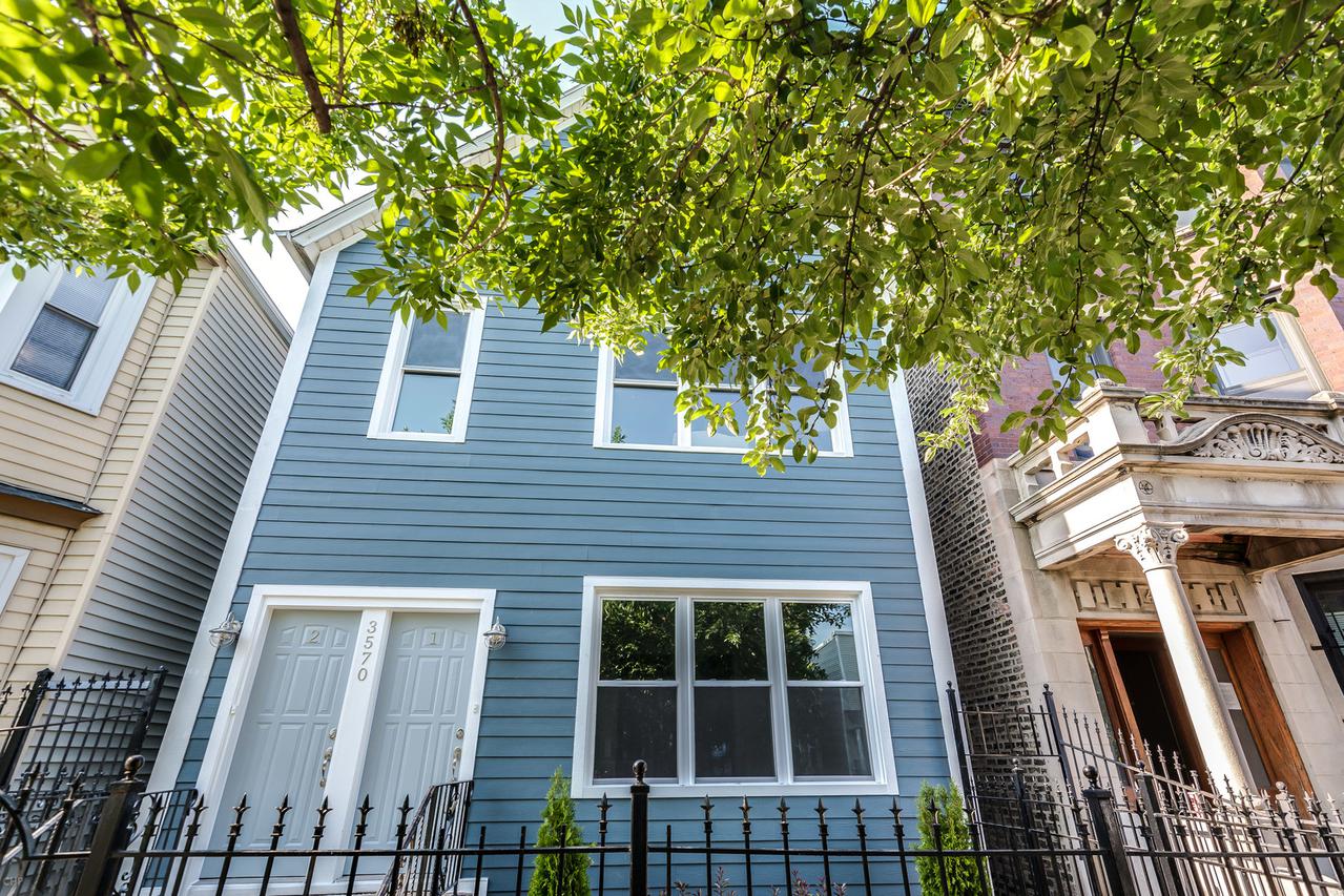 3570 W Dickens Ave., Chicago, IL 60647