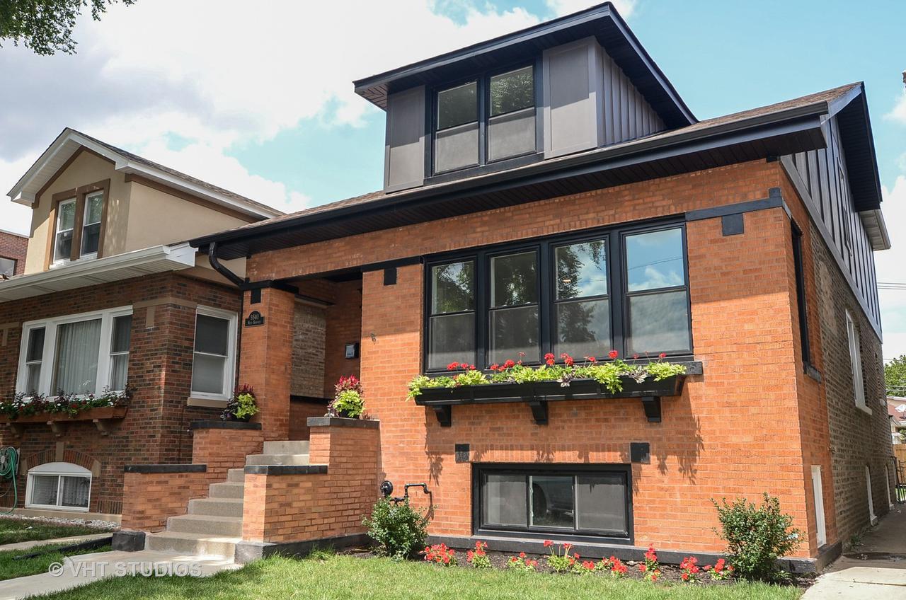 5540 W Berenice Ave., Chicago, IL 60641