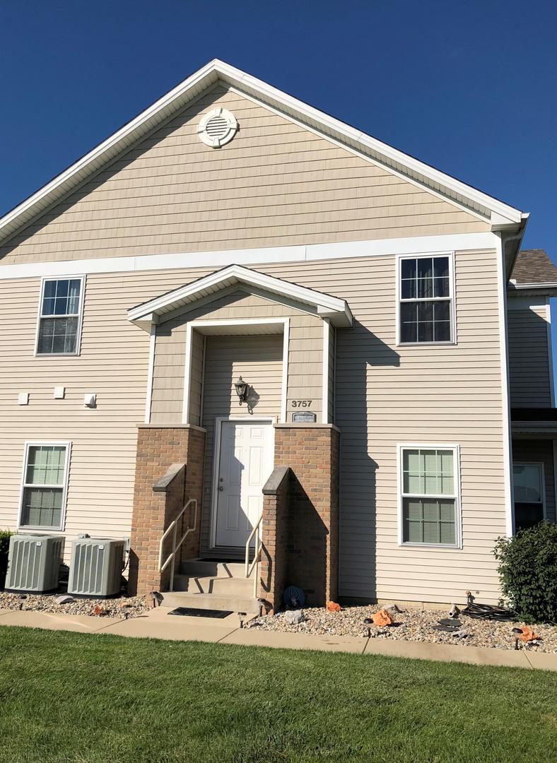 3757 Harbor Estates Ln. #E, Champaign, IL 61822