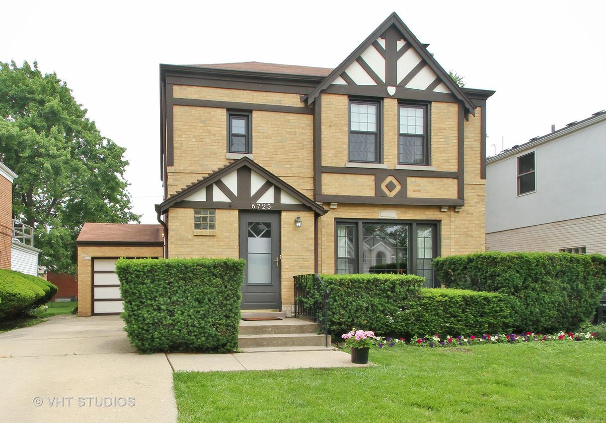 6725 N Keating Ave., Lincolnwood, IL 60712