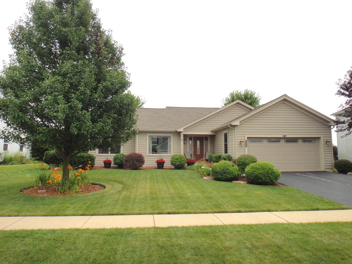 3466 White Oak Dr., Dekalb, IL 60115