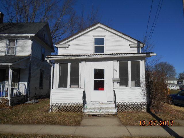 532 W Homer St., Freeport, IL 61032