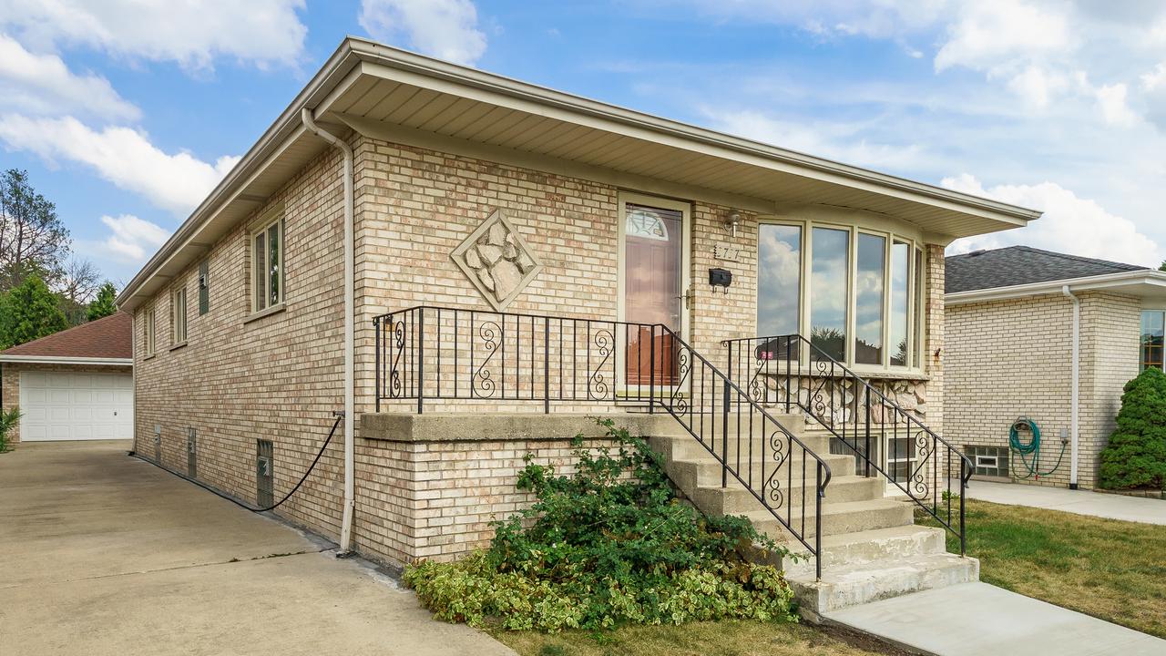 3737 N Normandy Ave., Chicago, IL 60634