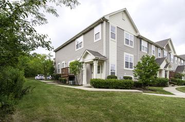 11S488 Rachael Ct., Willowbrook, IL 60527