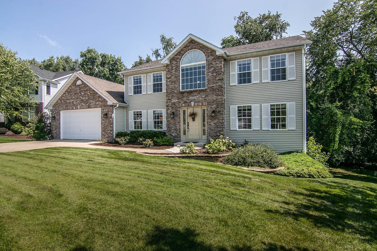 2072 Charnwood Ct., Machesney Park, IL 61115