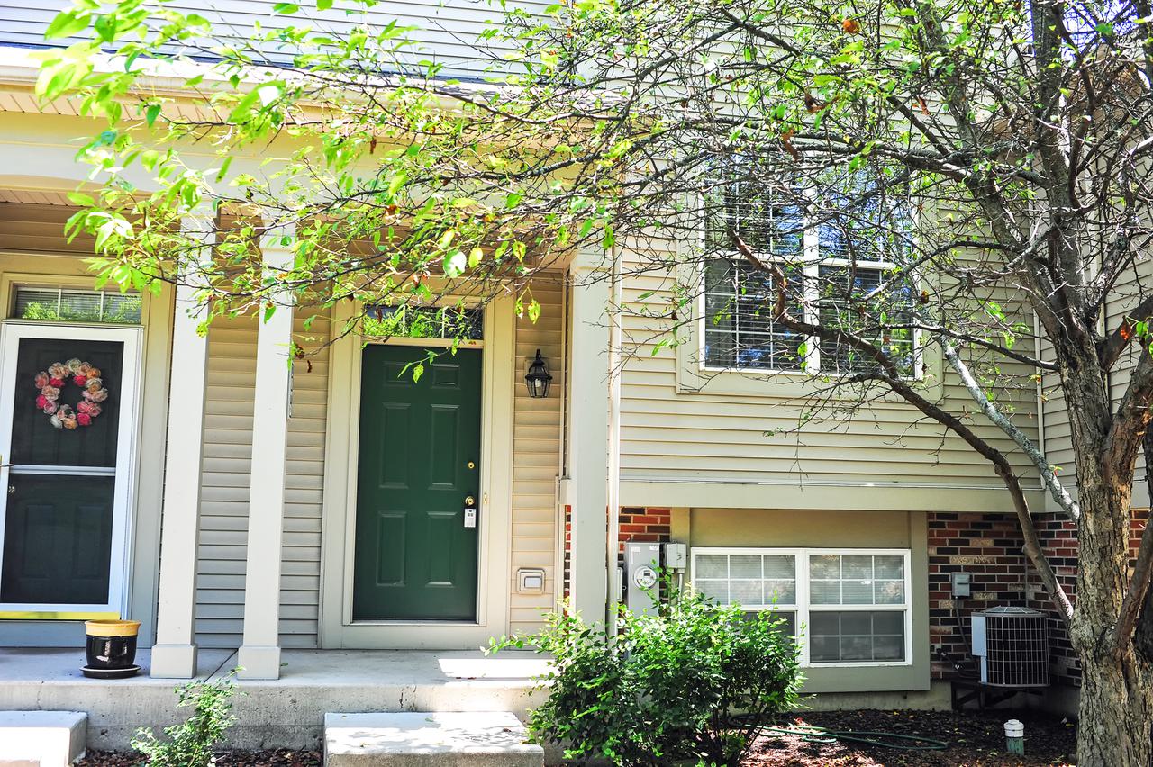 1072 Ellsworth Dr., Grayslake, IL 60030