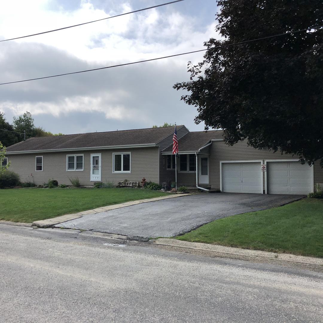 128 W Hughes St., Franklin Grove, IL 61031