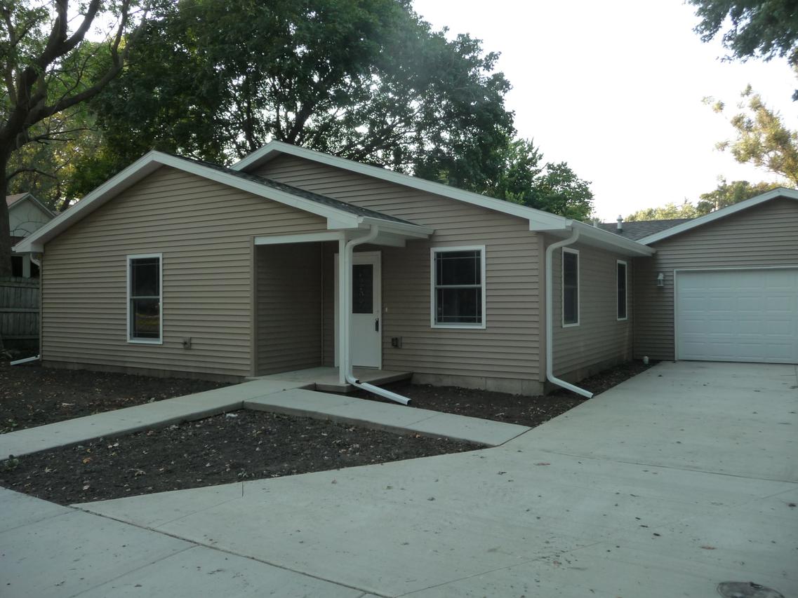 523 E Washington St., Arcola, IL 61910