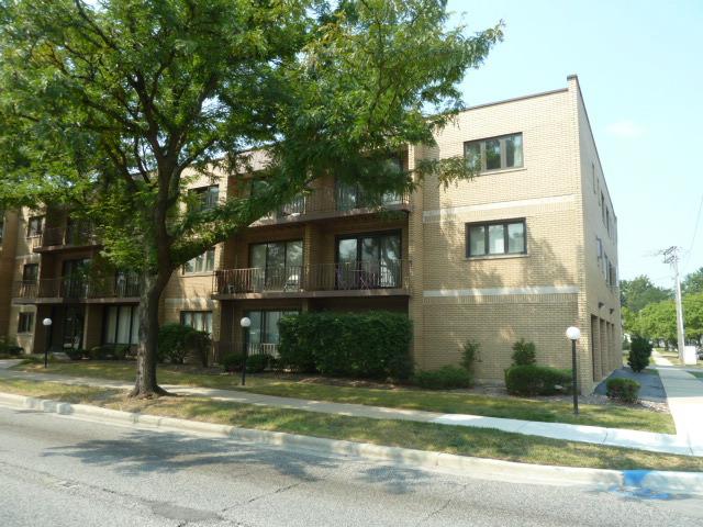 10002 S Pulaski Rd. #307, Oak Lawn, IL 60453
