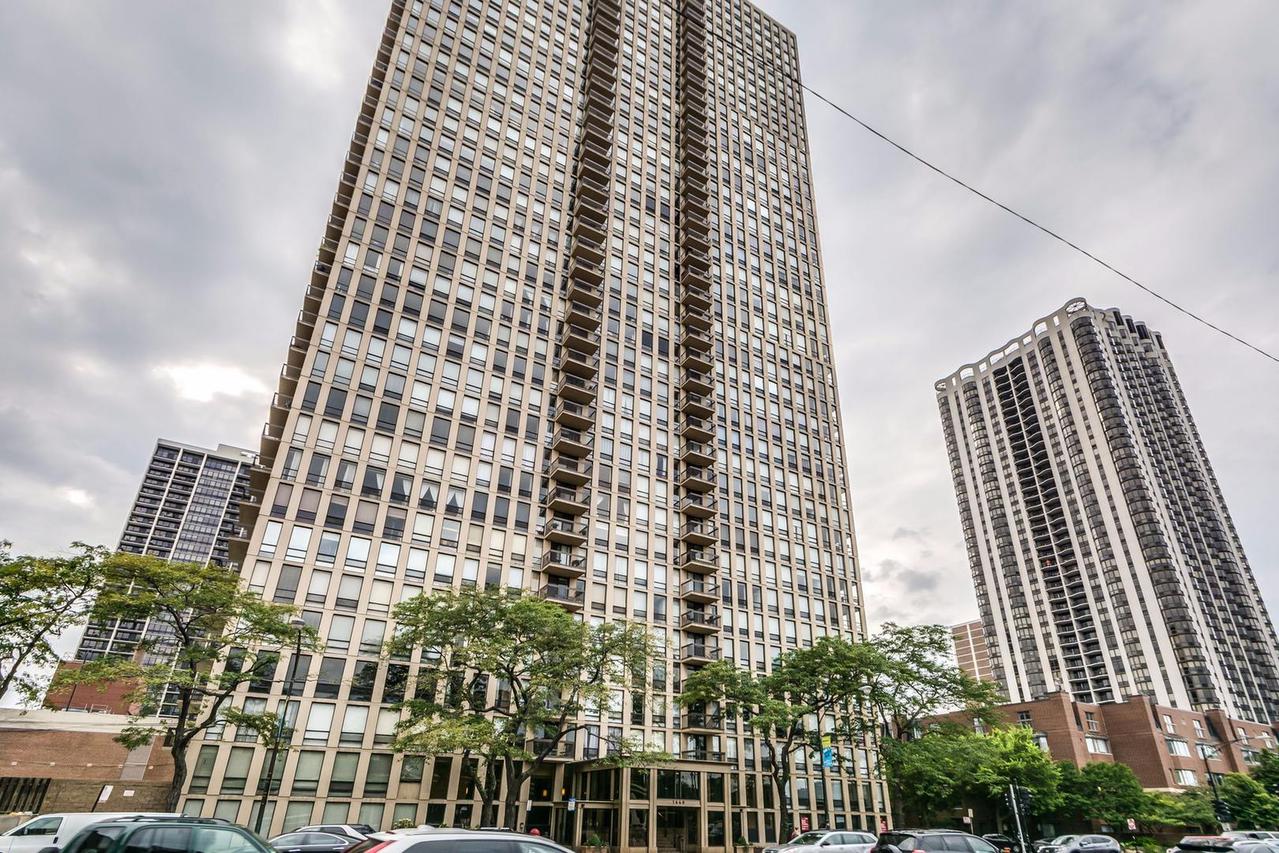 1660 N Lasalle Dr. #2411, Chicago, IL 60614