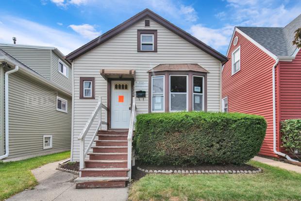 3728 N Oleander Ave., Chicago, IL 60634