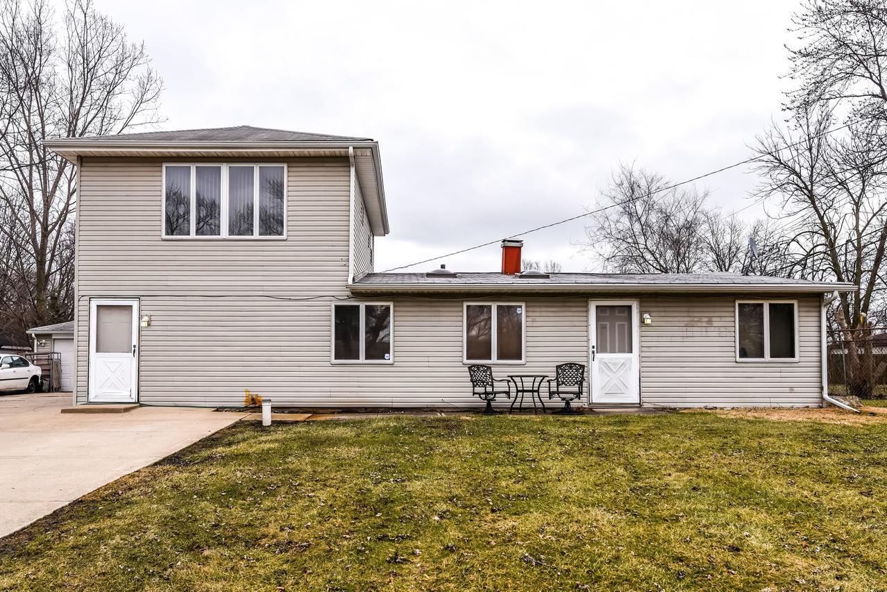 22147 Prairie Ave., Sauk Village, IL 60411
