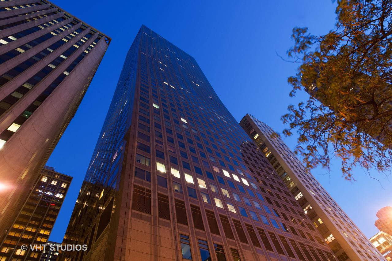 161 E Chicago Ave. #38DE, Chicago, IL 60611