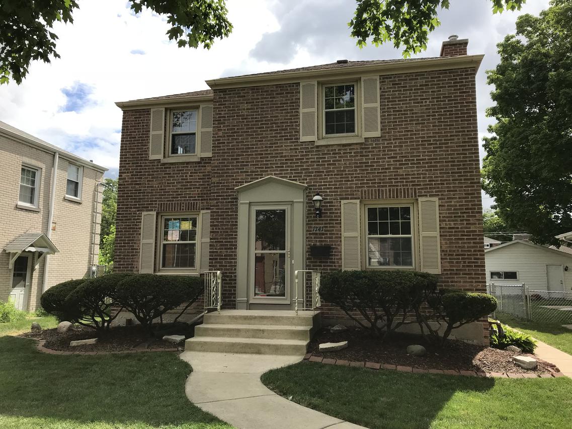 1741 N 76th Ct., Elmwood Park, IL 60707