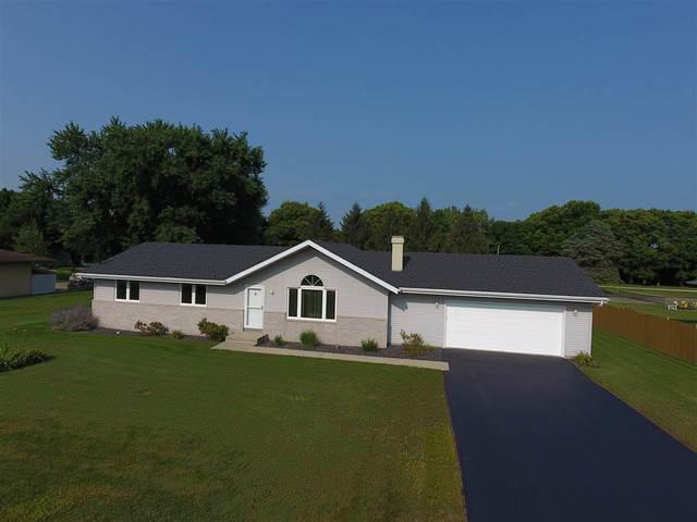 10434 Geneva Dr., Roscoe, IL 61073