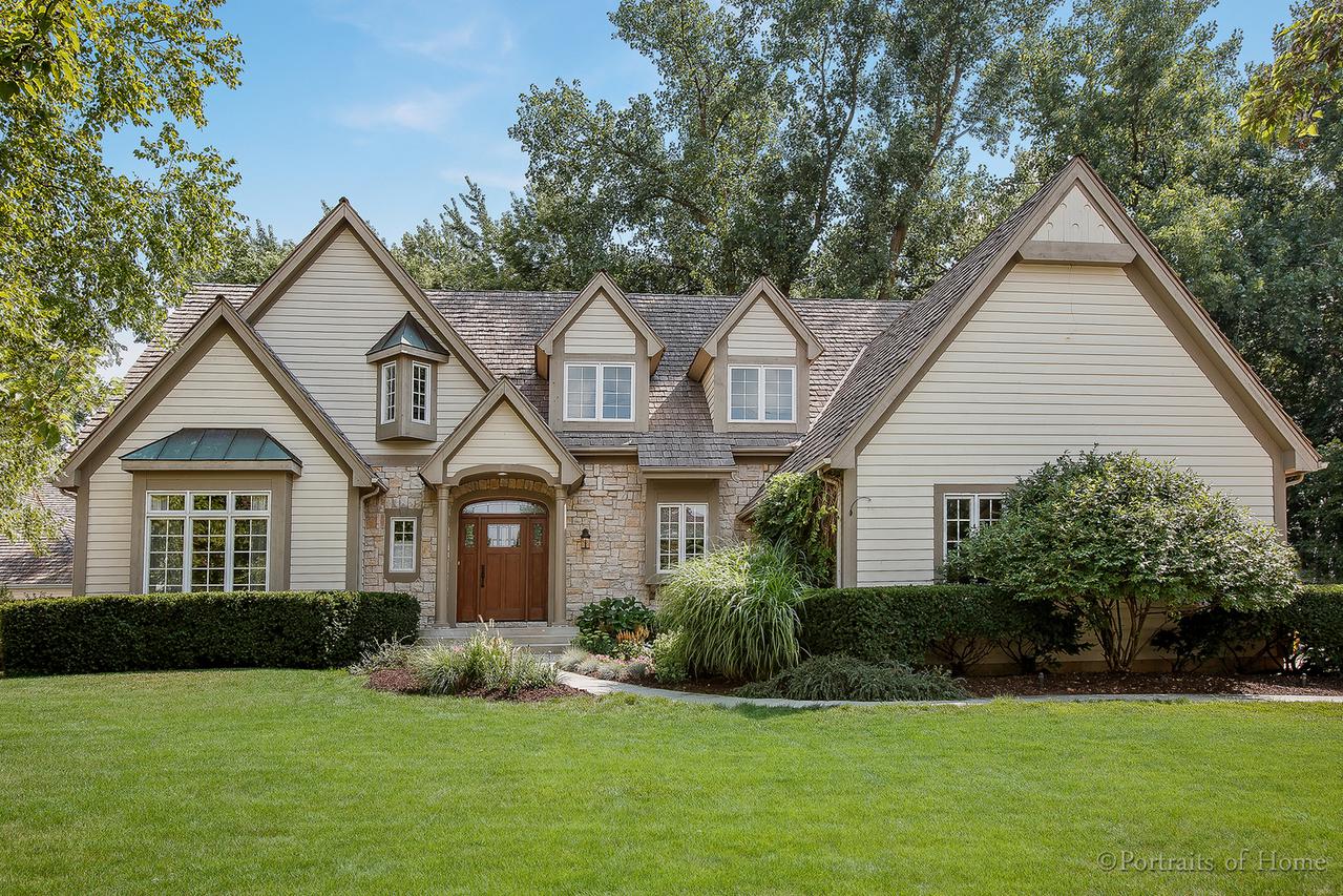 956 Winslow Cir., Glen Ellyn, IL 60137