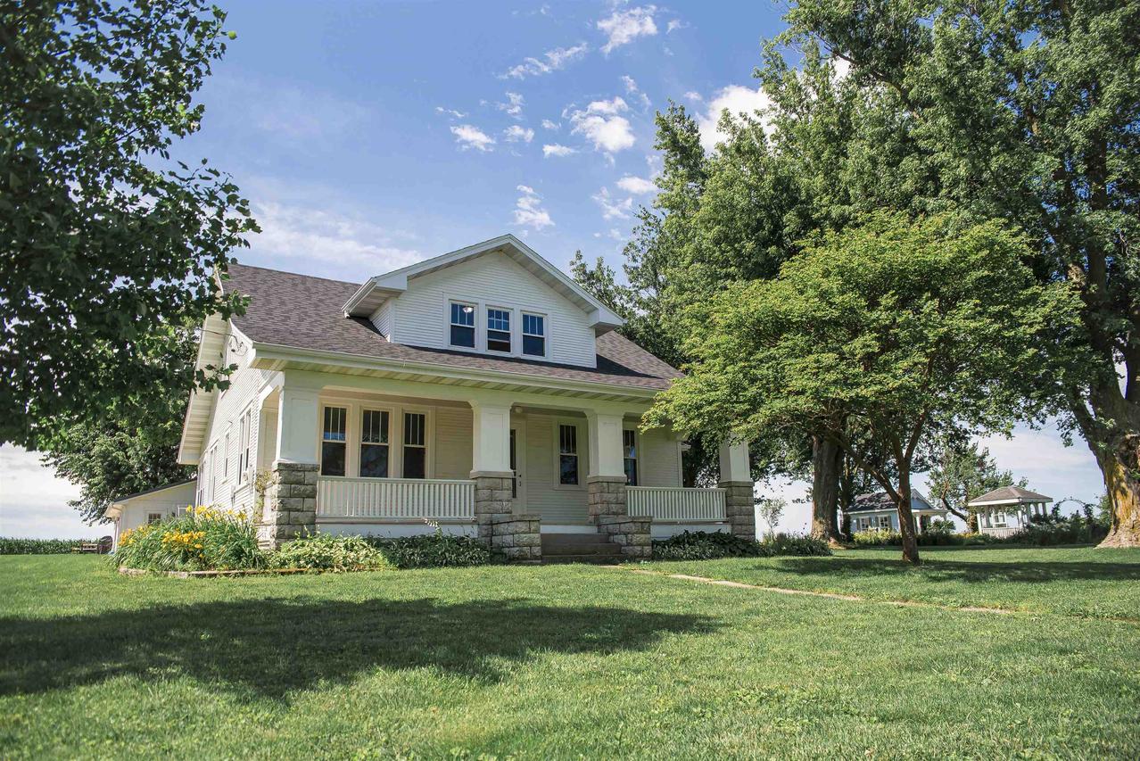 720 N 2400th Ave., Ursa, IL 62376