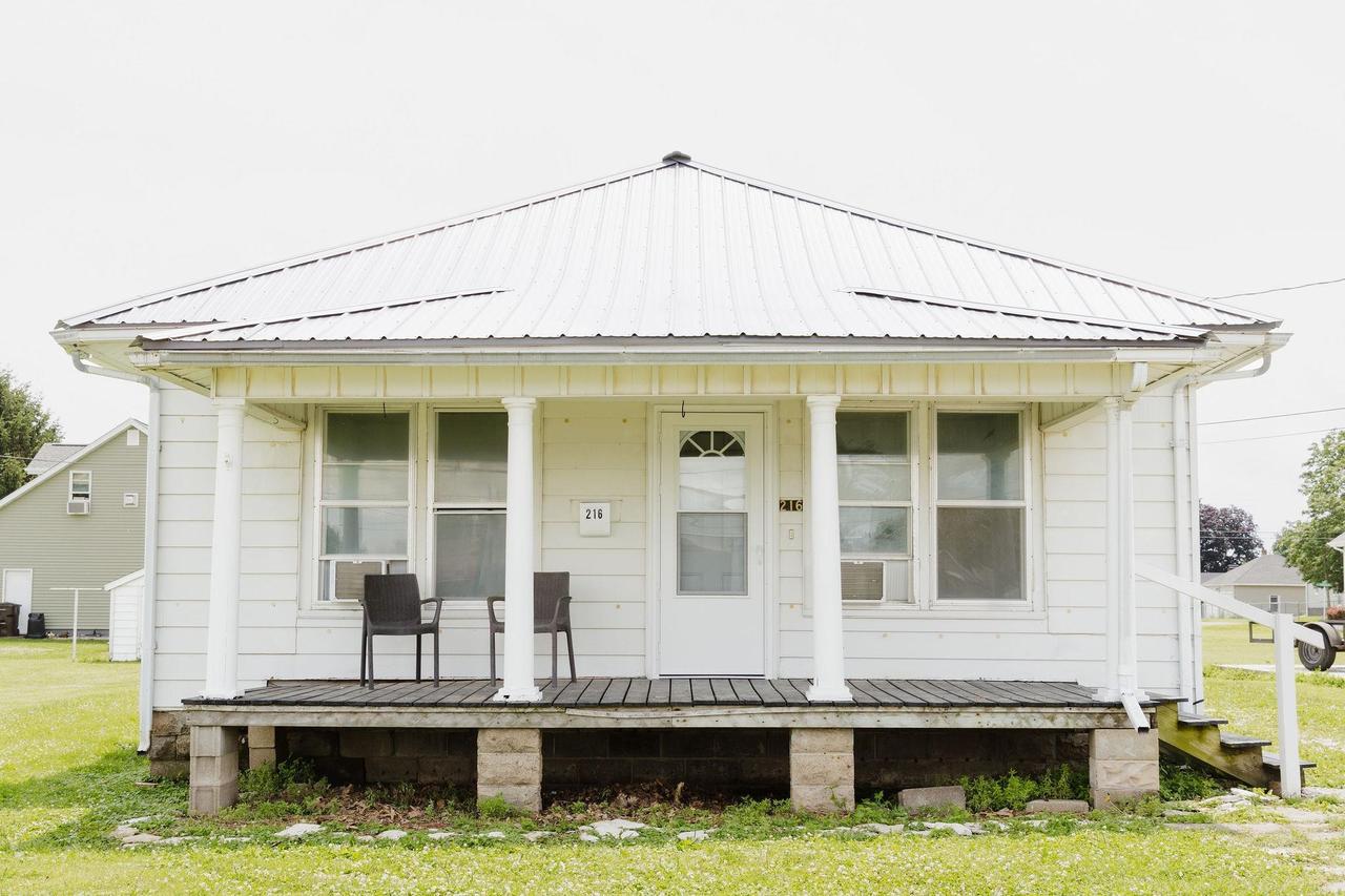 216 E South St., Mt Sterling, IL 62353